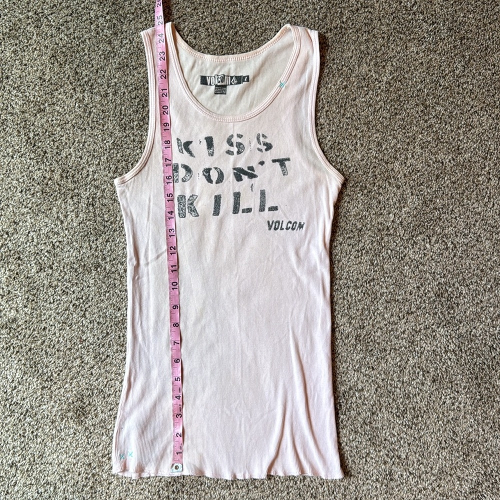 Volcom | Light Pink Sleeveless Top “Kiss Don’t Kill” - Picture 7 of 8